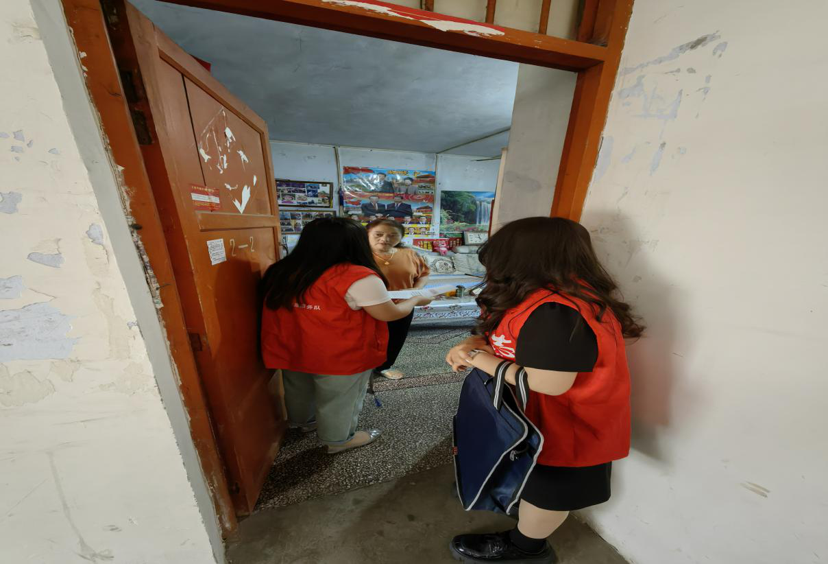 巴中市鑫匯金融服務(wù)有限公司開展“垃圾分類知識(shí)宣傳”創(chuàng)文主題活動(dòng)